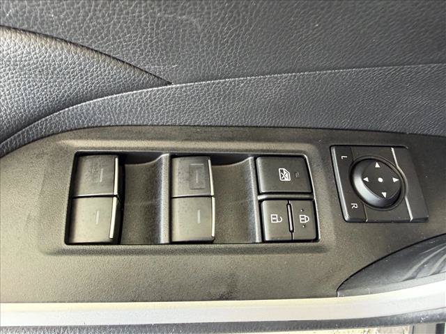 Used 2025 Toyota RAV4 XLE FWD image 15