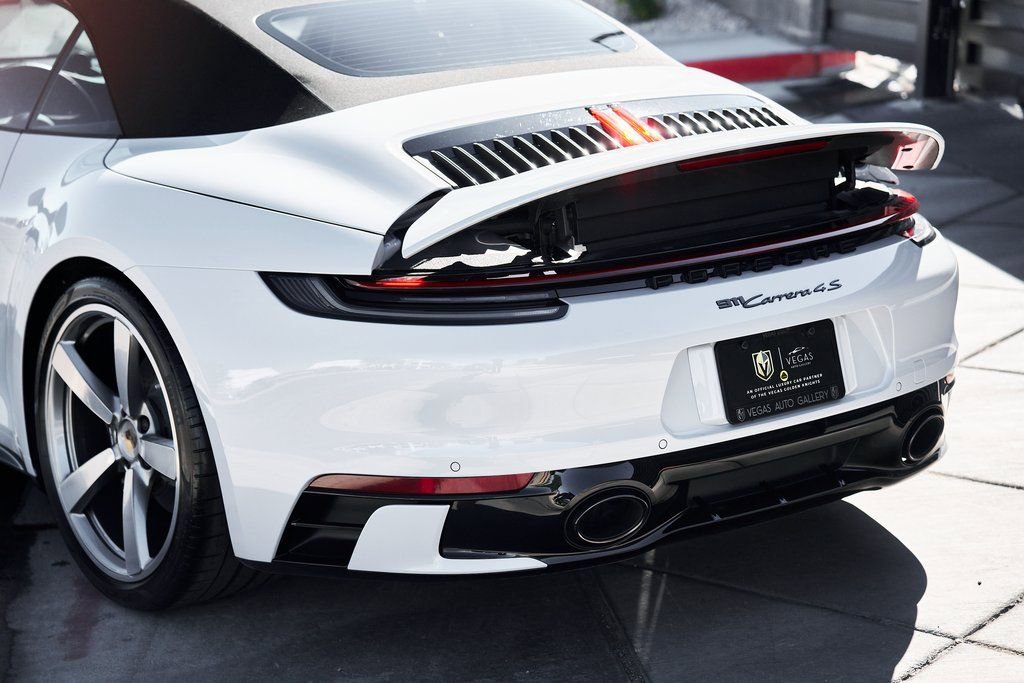 Used 2024 Porsche 911 Carrera 4S image 9