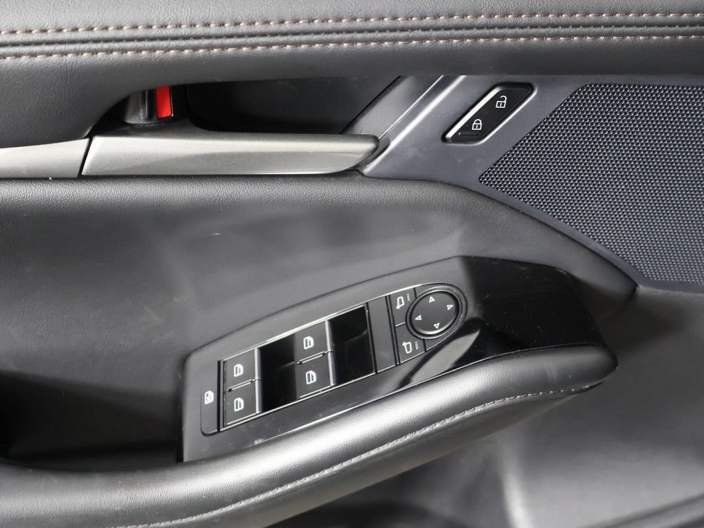 Used 2025 MAZDA MAZDA3 s FWD image 30