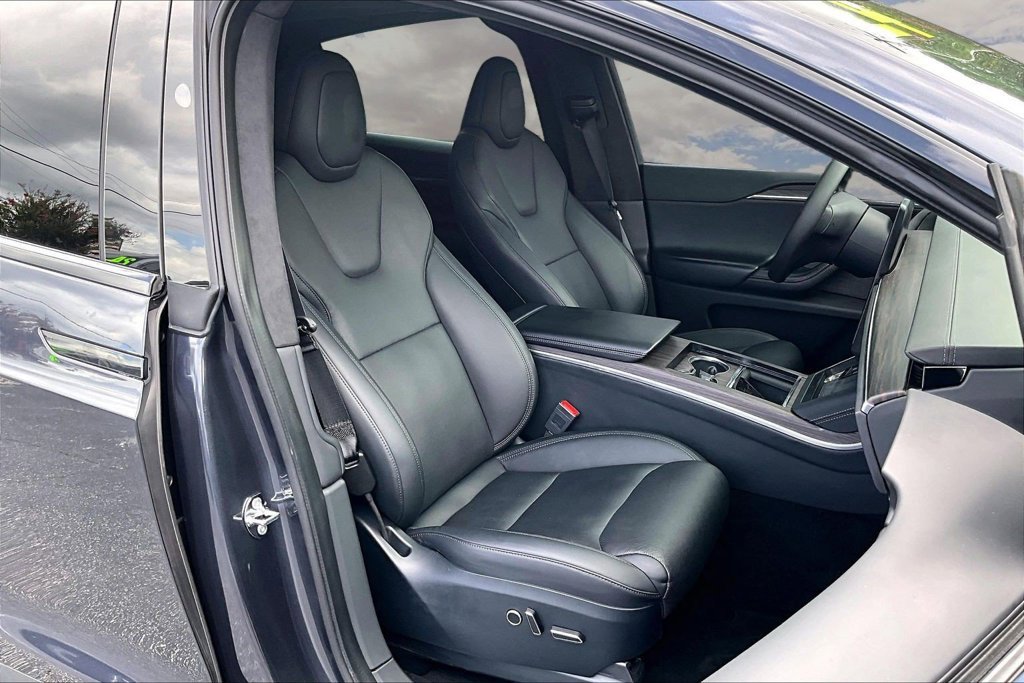 Used 2024 Tesla Model X AWD/4WD image 29