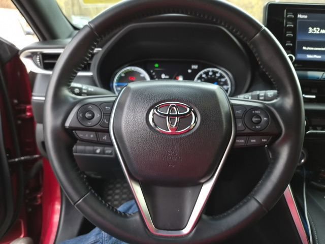 Used 2021 Toyota Venza XLE w/ Softex Package AWD/4WD image 12