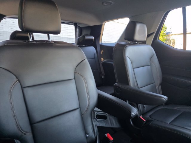 Certified 2021 Chevrolet Traverse LT w/ LT Premium Package FWD image 20