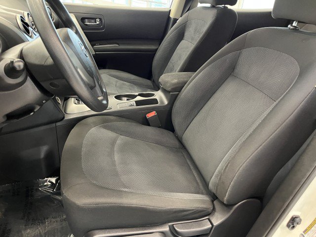 Used 2014 Nissan Rogue S AWD/4WD image 10