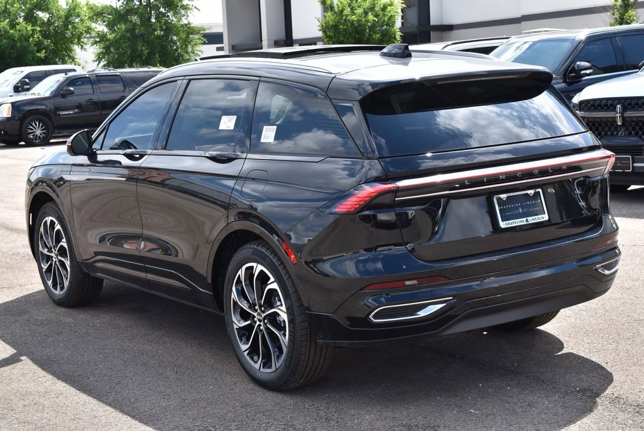 New 2026 Lincoln Nautilus Reserve AWD/4WD image 16