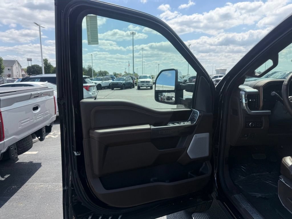 New 2026 Ford F250 King Ranch w/ Chrome Package AWD/4WD image 14