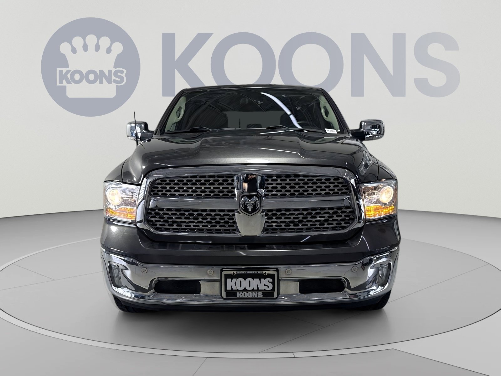 Used 2018 RAM 1500 Laramie w/ Convenience Group AWD/4WD image 4