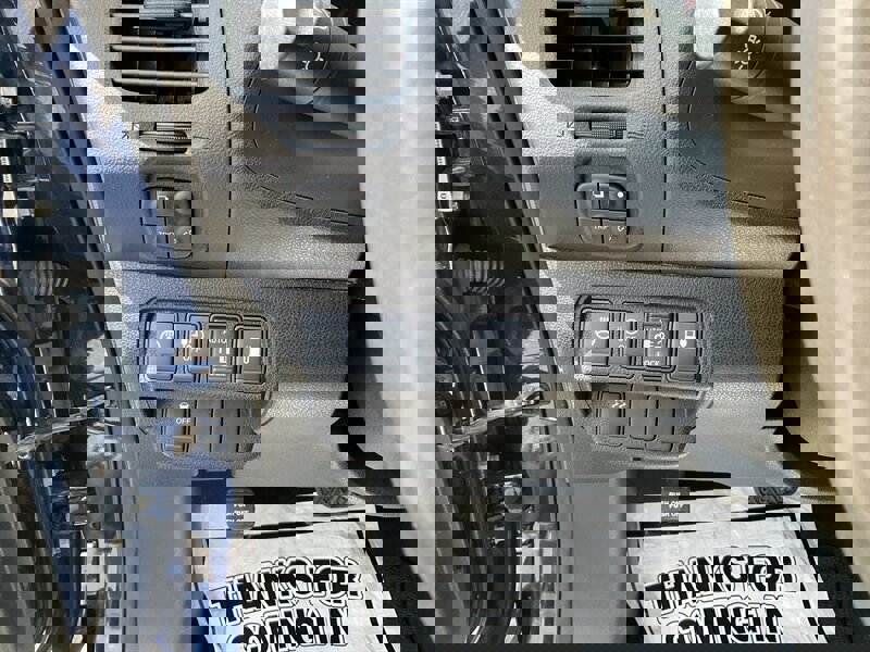 Used 2017 Nissan Leaf SV image 16