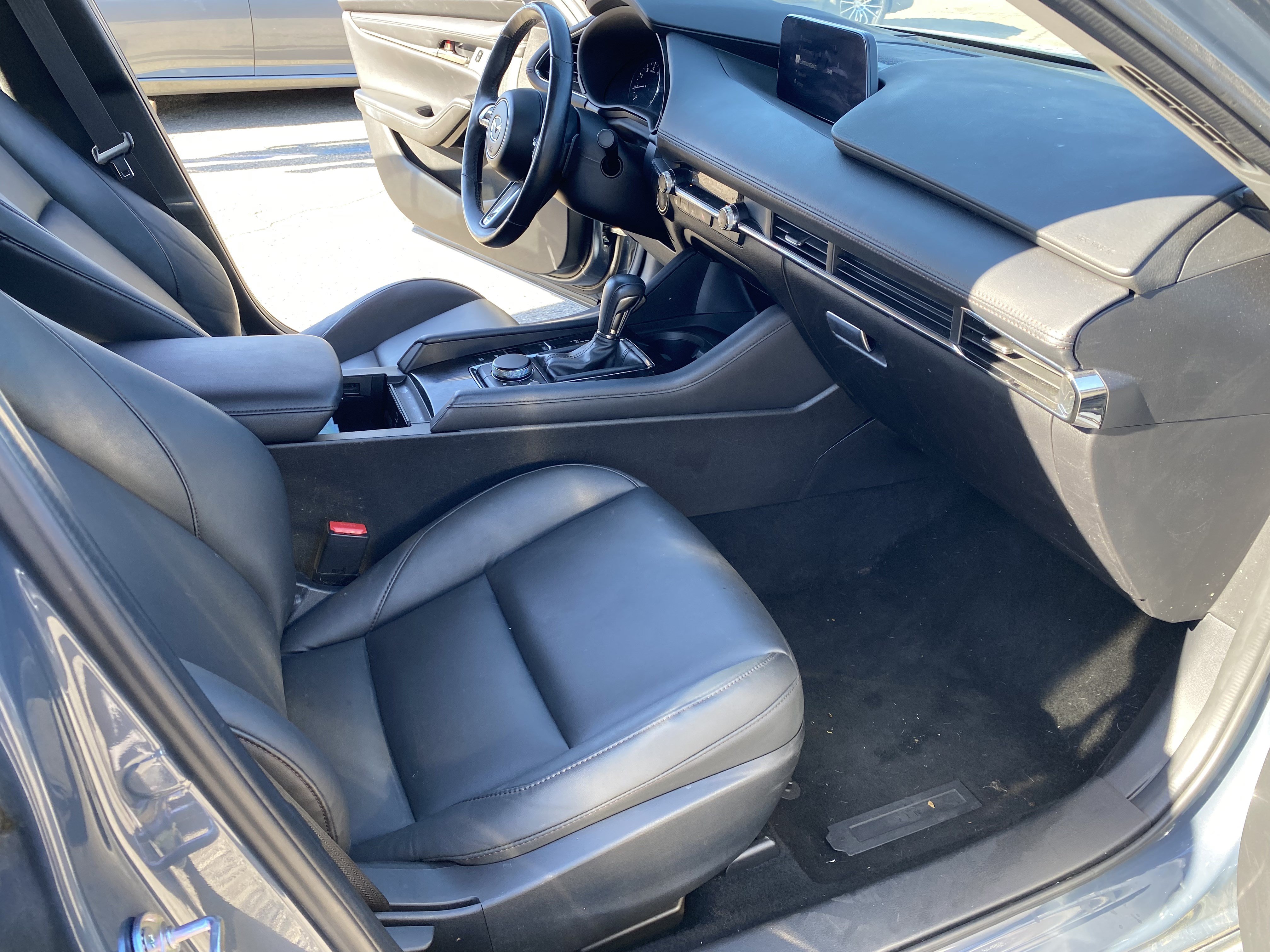 Used 2022 MAZDA MAZDA3 s AWD/4WD image 23