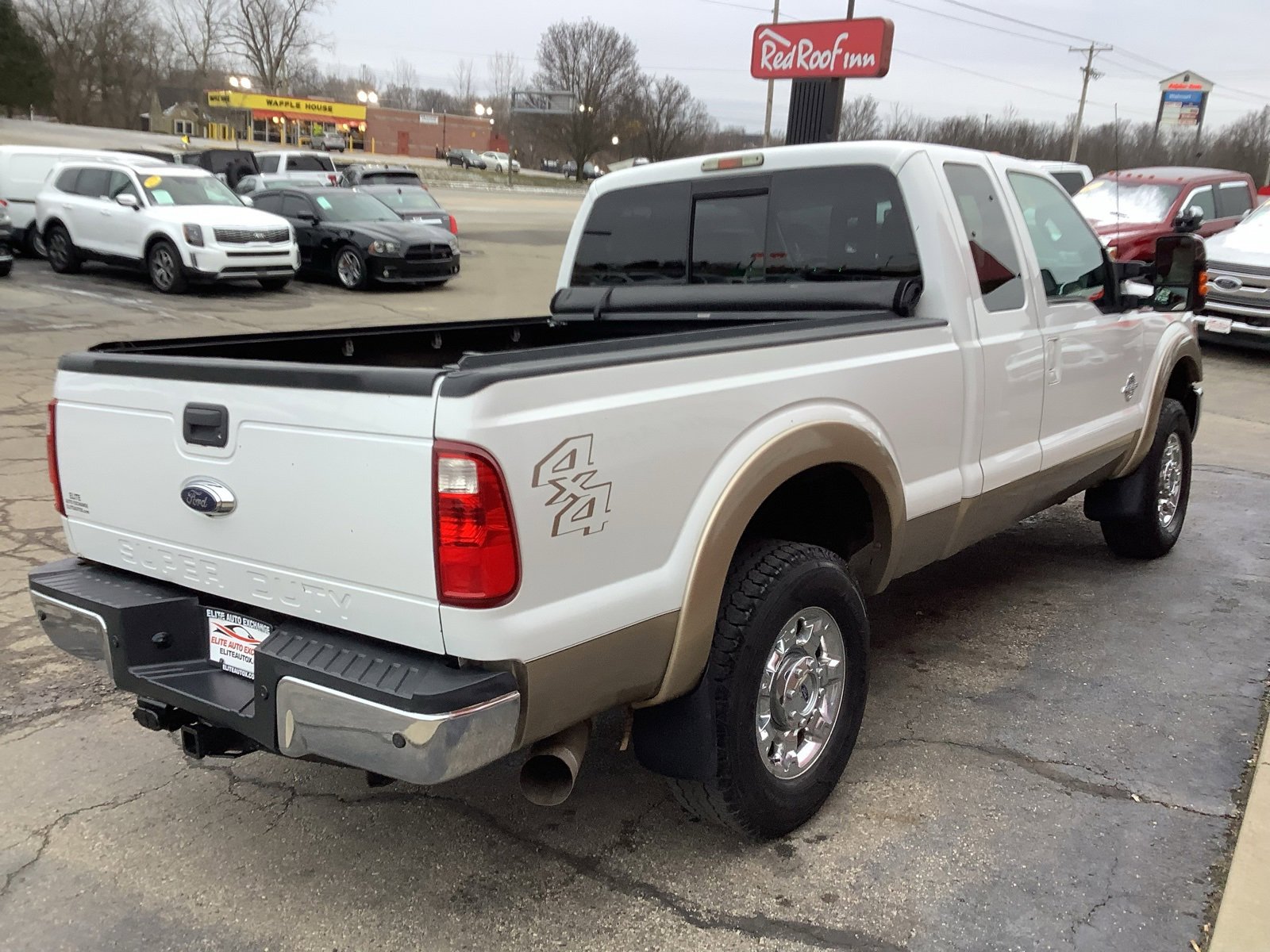 Used 2014 Ford F250 Lariat w/ Lariat Chrome Package image 5