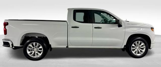 Used 2022 Chevrolet Silverado 1500 Custom image 10