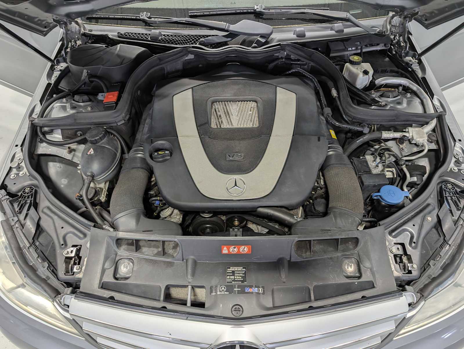 Used 2012 Mercedes-Benz C 300 Sport image 14