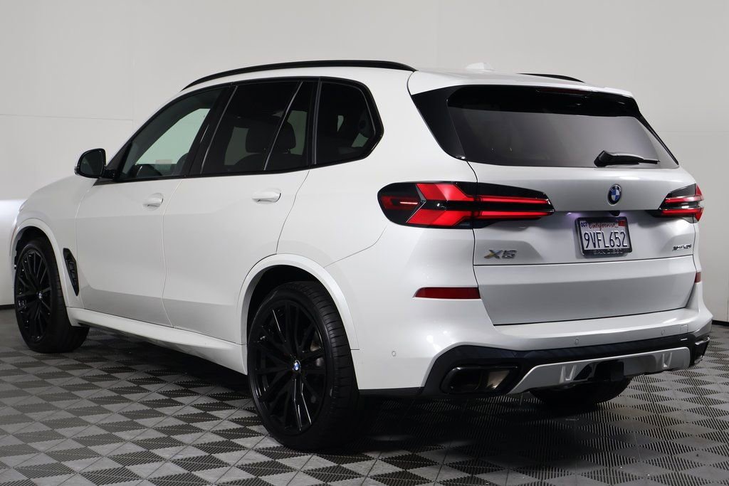 Used 2026 BMW X5 xDrive40i w/ M Sport Package image 6