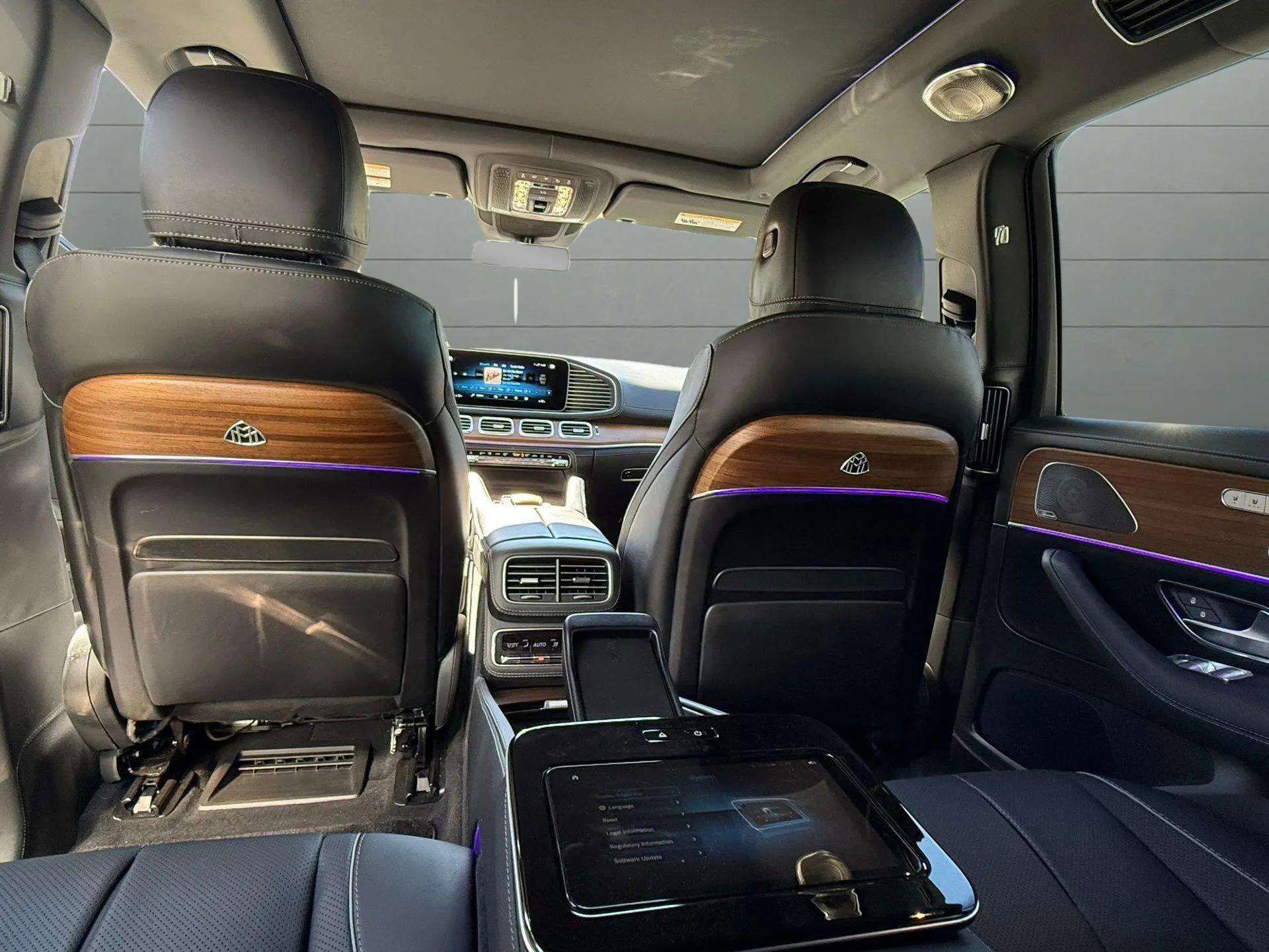 Used 2023 Mercedes-Benz Maybach GLS 600 4MATIC image 25