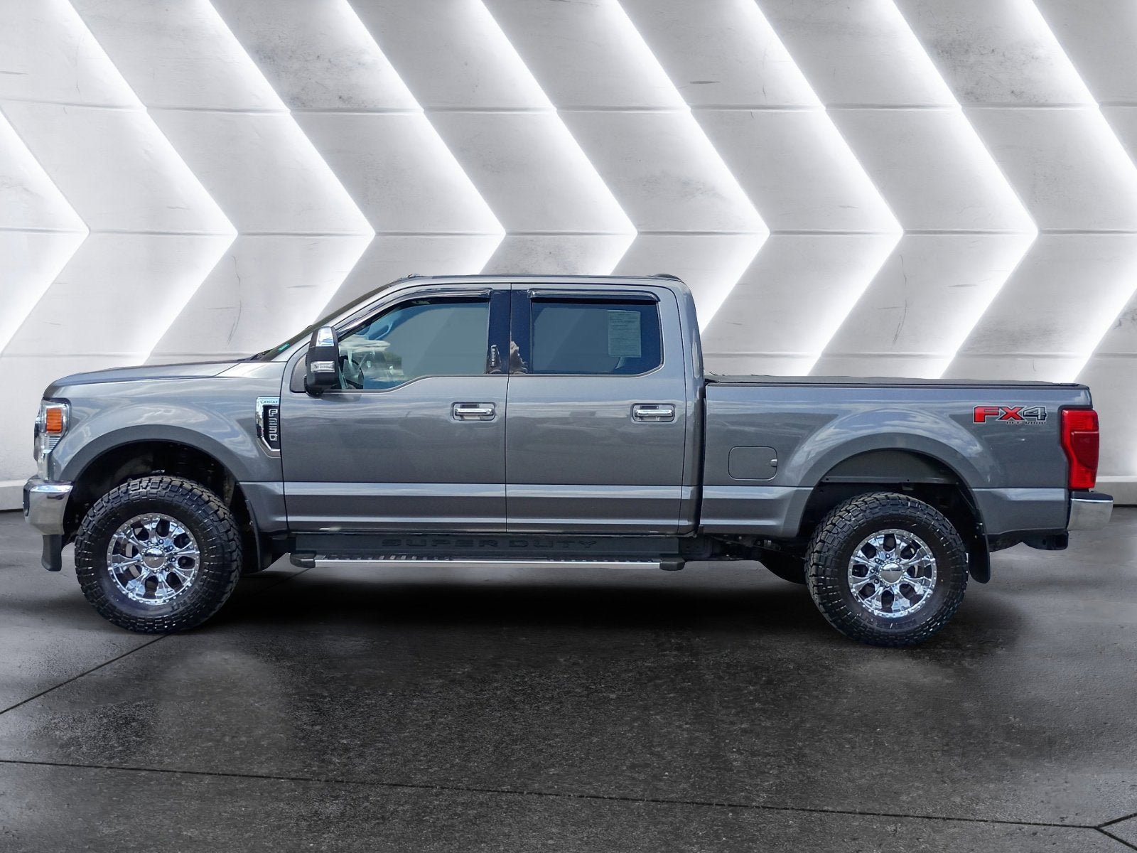 Used 2022 Ford F250 Lariat w/ Chrome Package AWD/4WD image 3
