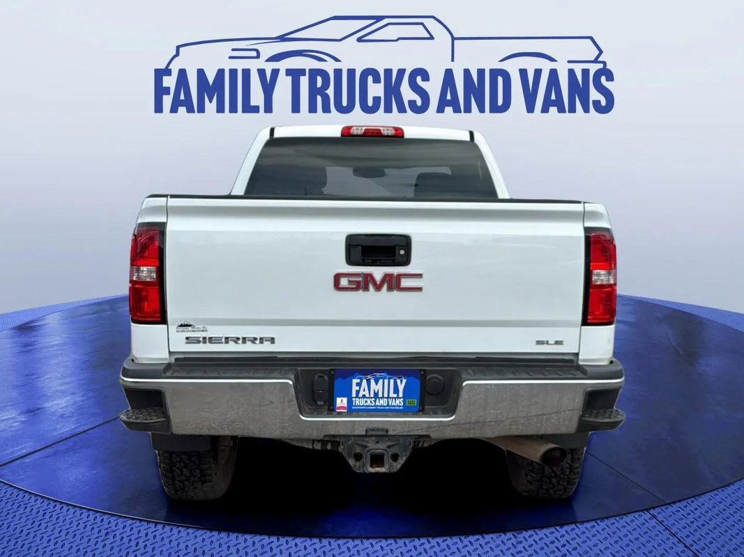 Used 2015 GMC Sierra 2500 SLE w/ SLE Preferred Package image 4