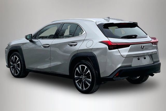 Used 2021 Lexus UX 200 w/ Accessory Package (Z2) image 9