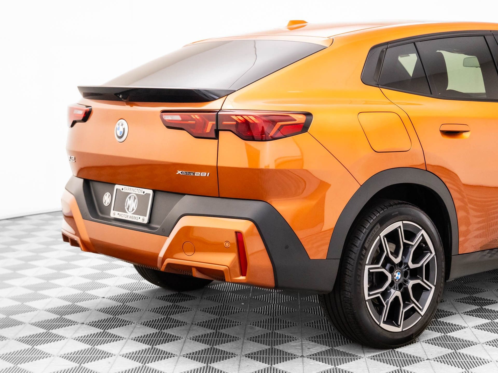 Certified 2025 BMW X2 xDrive28i image 33