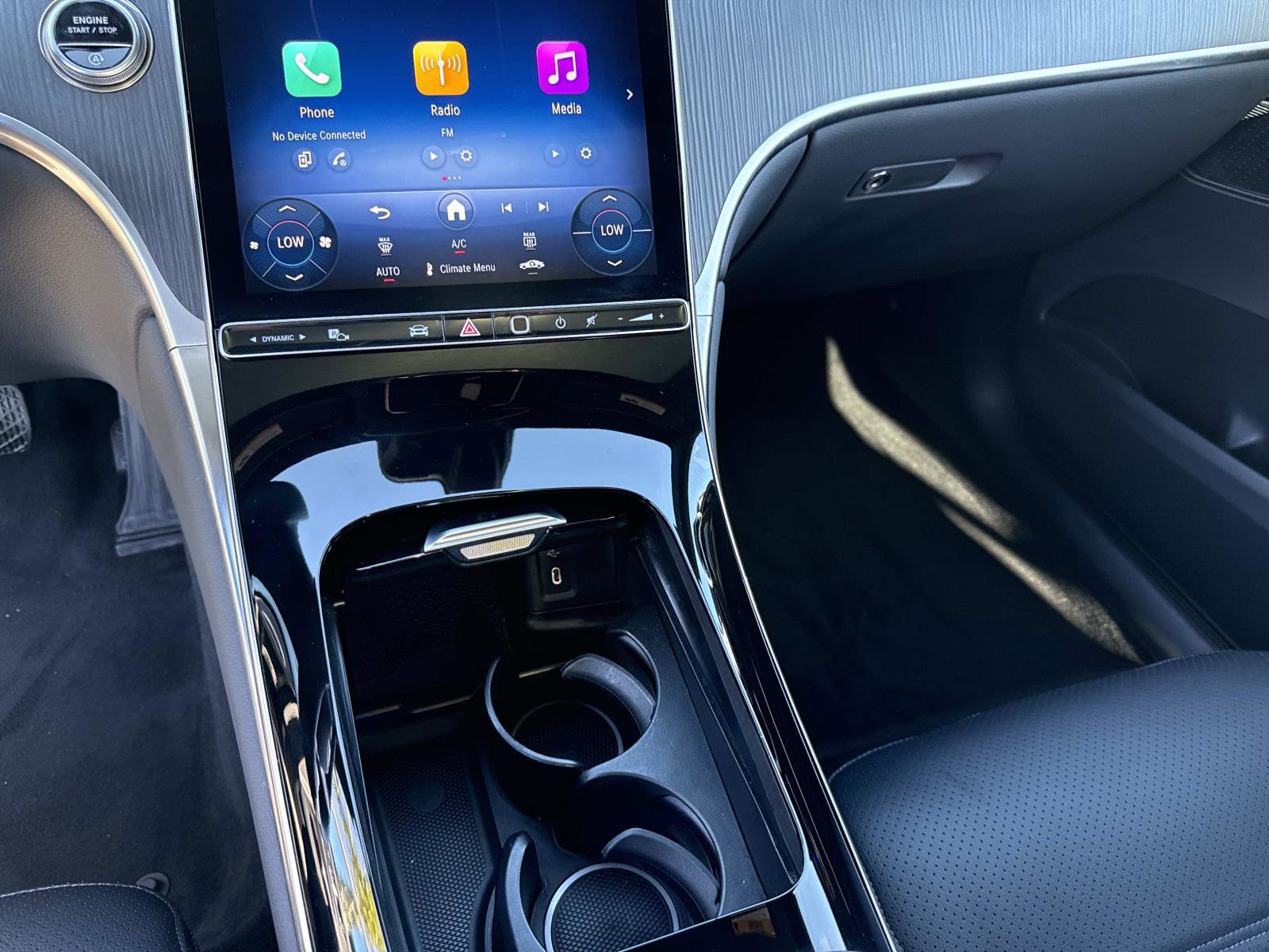 Used 2025 Mercedes-Benz GLC 300 image 29