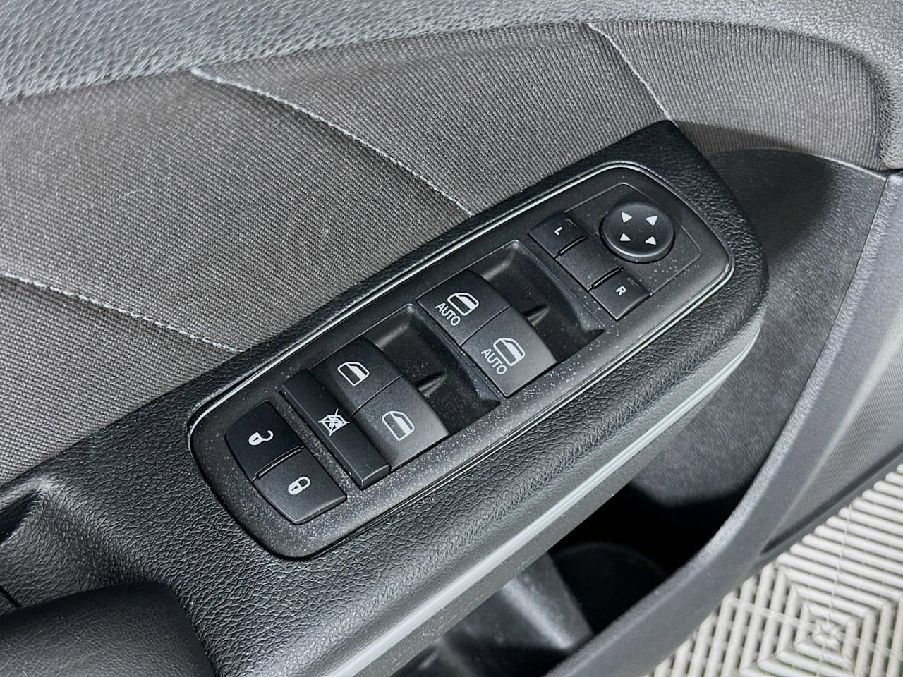 Used 2023 Dodge Charger SXT w/ Cold Weather Package RWD image 20