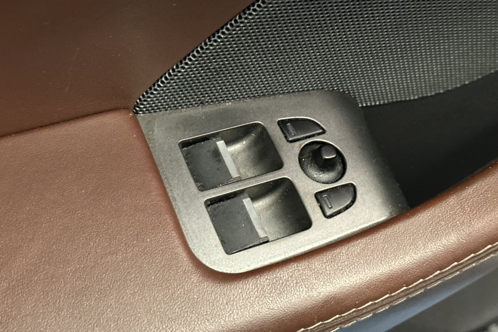 Used 2014 Jaguar F-TYPE S RWD image 13