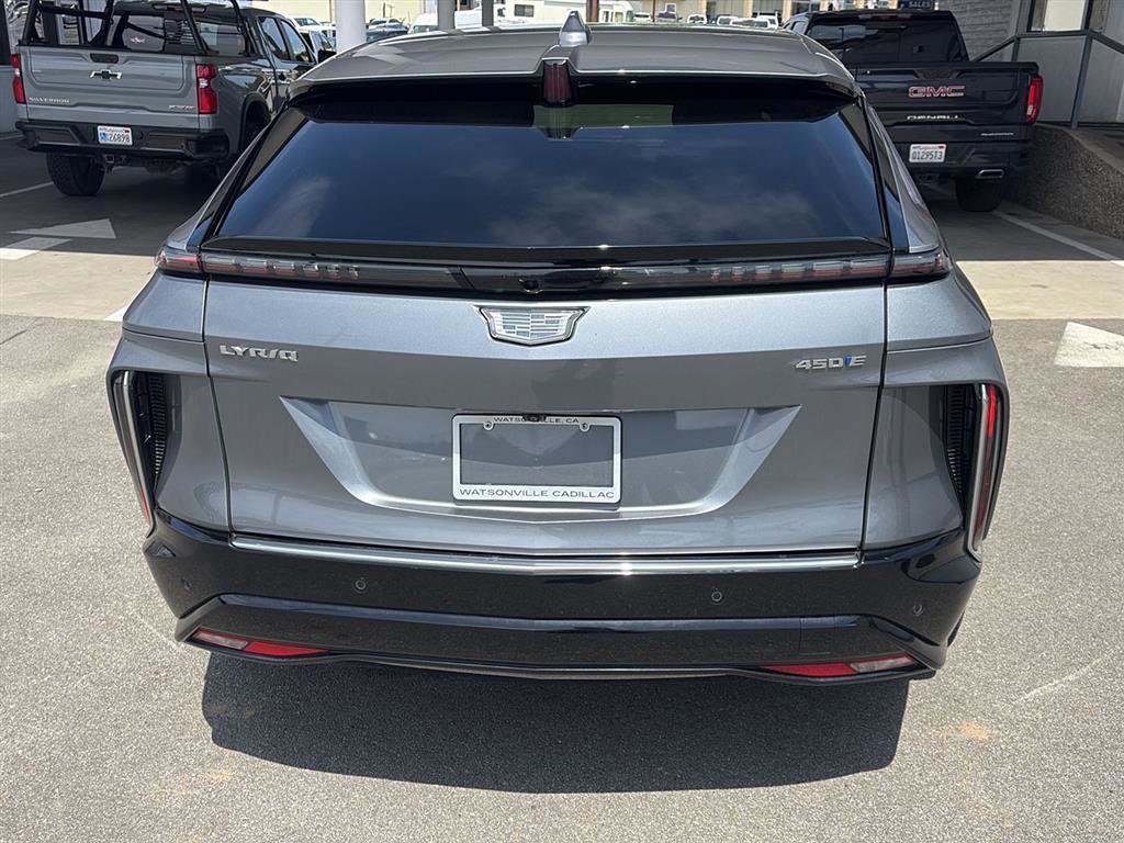 Used 2023 Cadillac Lyriq 2WD image 4