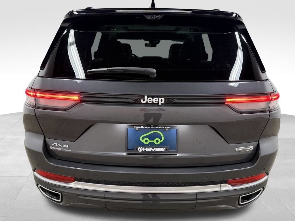 Used 2024 Jeep Grand Cherokee Summit AWD/4WD image 9