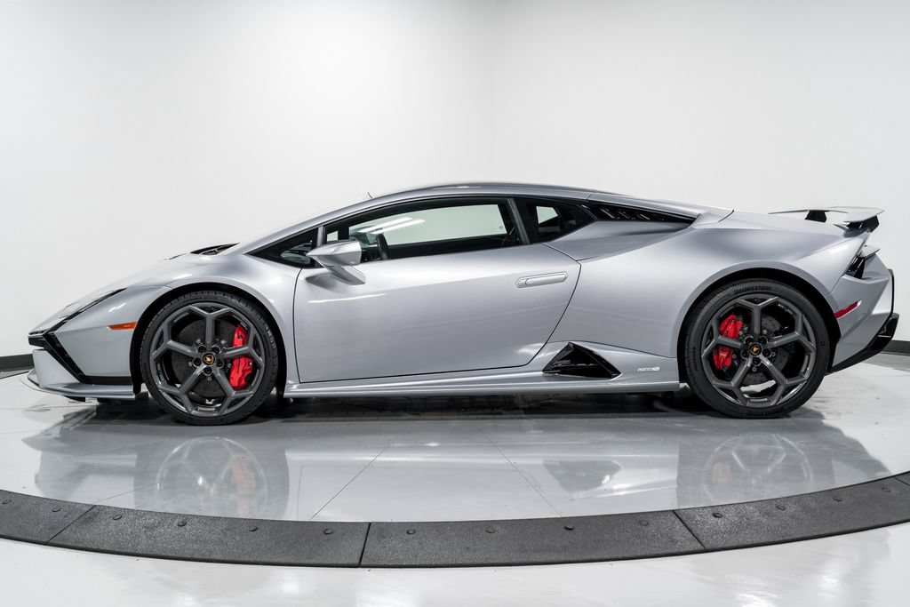 Used 2023 Lamborghini Huracan Tecnica RWD image 6