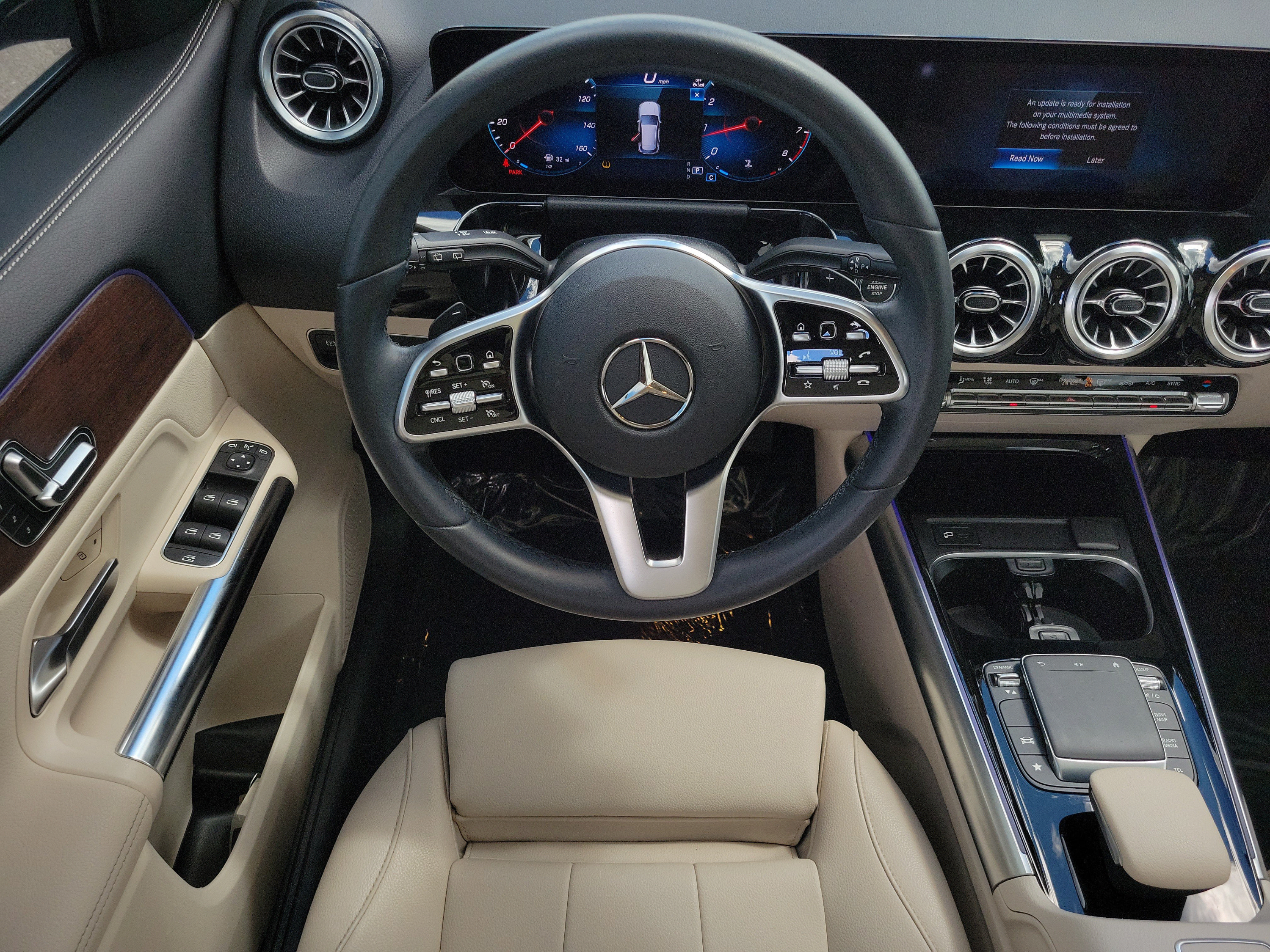 Used 2023 Mercedes-Benz GLA 250 image 13