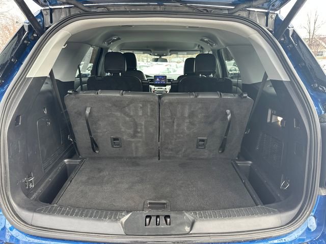 Used 2022 Ford Explorer XLT w/ Equipment Group 202A image 24