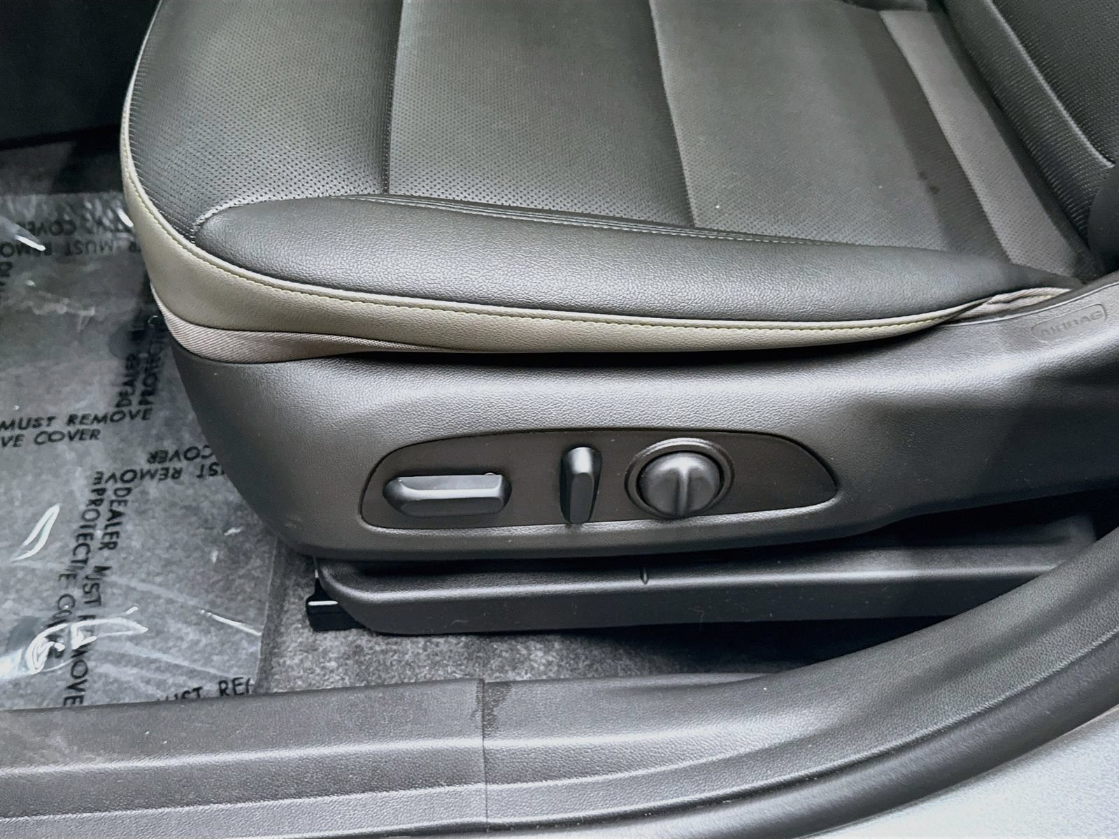 New 2026 Chevrolet Trax ACTIV w/ Sunroof Package FWD image 24