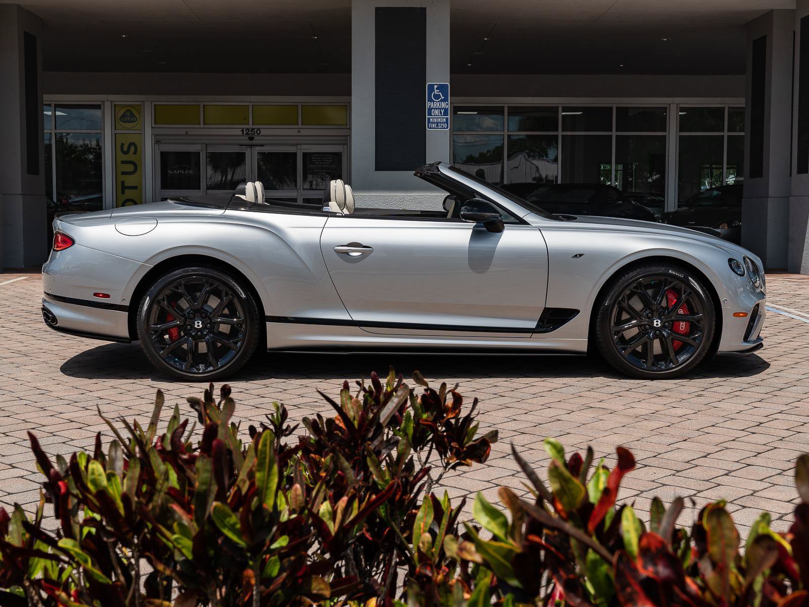 Used 2023 Bentley Continental GT Mulliner AWD/4WD image 50