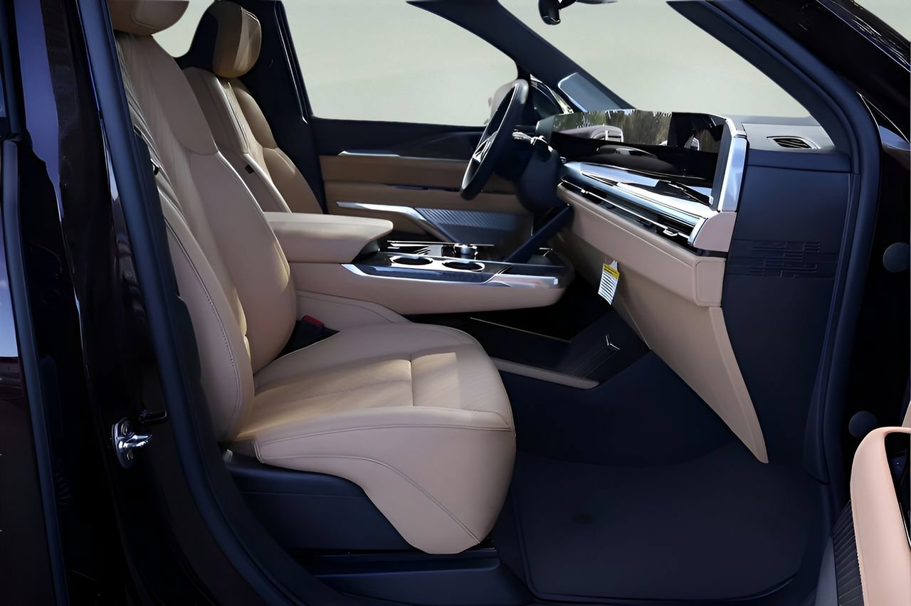 Certified 2025 Cadillac Escalade IQ Luxury 2 AWD/4WD image 20