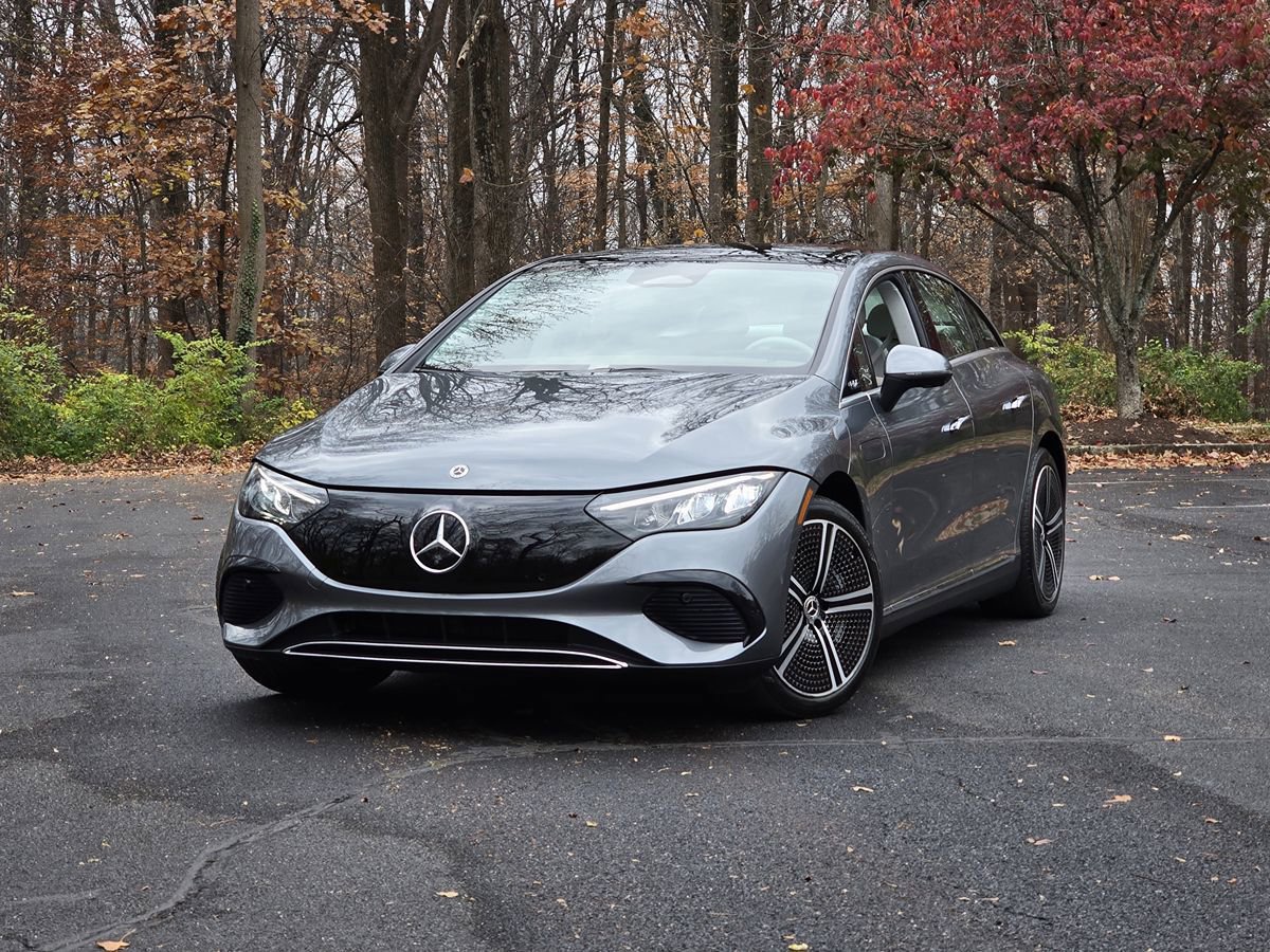 Used 2023 Mercedes-Benz EQE 350+ Sedan image 1