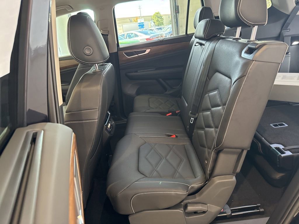 New 2026 Volkswagen Atlas SE image 17