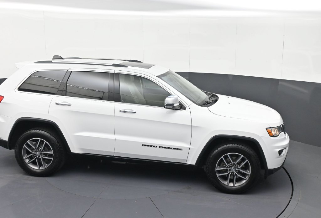 Used 2018 Jeep Grand Cherokee Limited AWD/4WD image 28