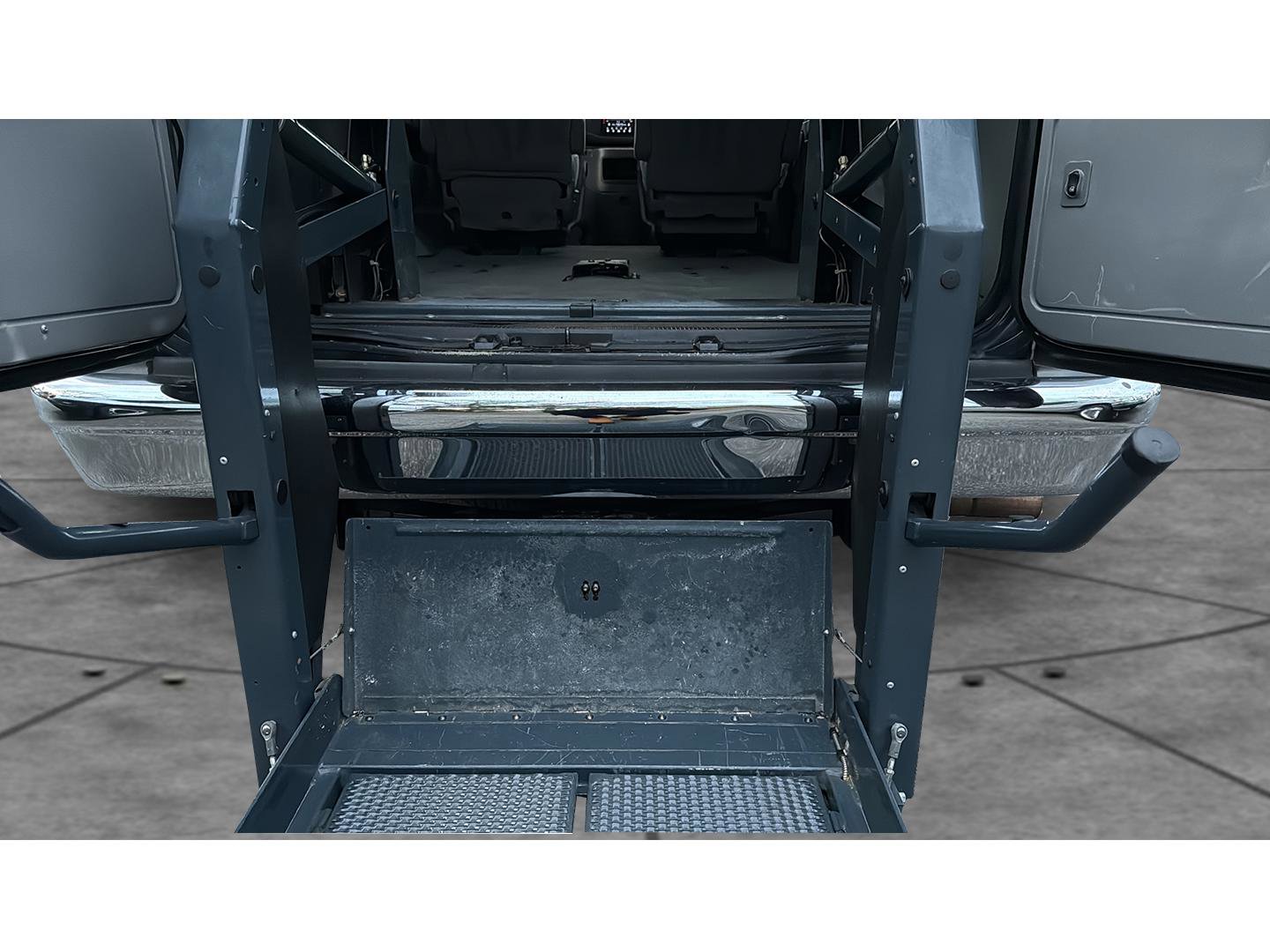 Used 2006 Ford E-150 and Econoline 150 Wagon image 19