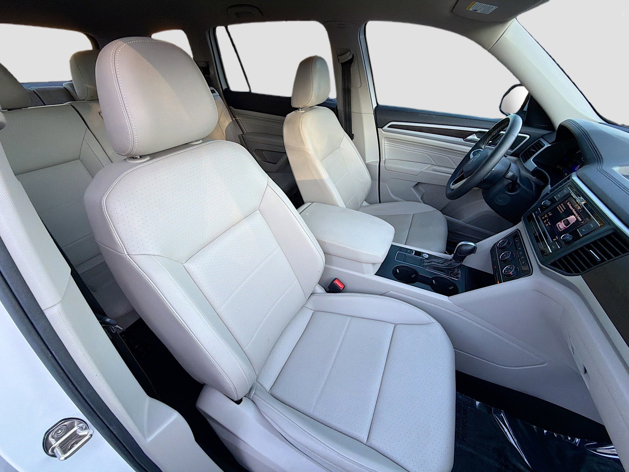 Used 2023 Volkswagen Atlas SE image 14