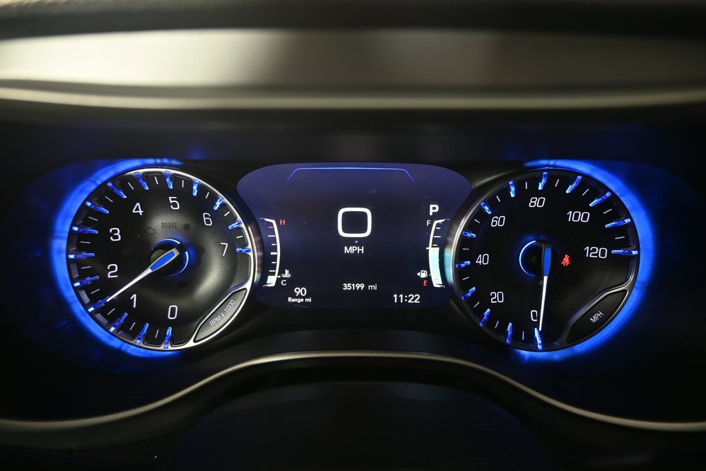 Used 2022 Chrysler Pacifica Touring-L w/ S Appearance Package image 27