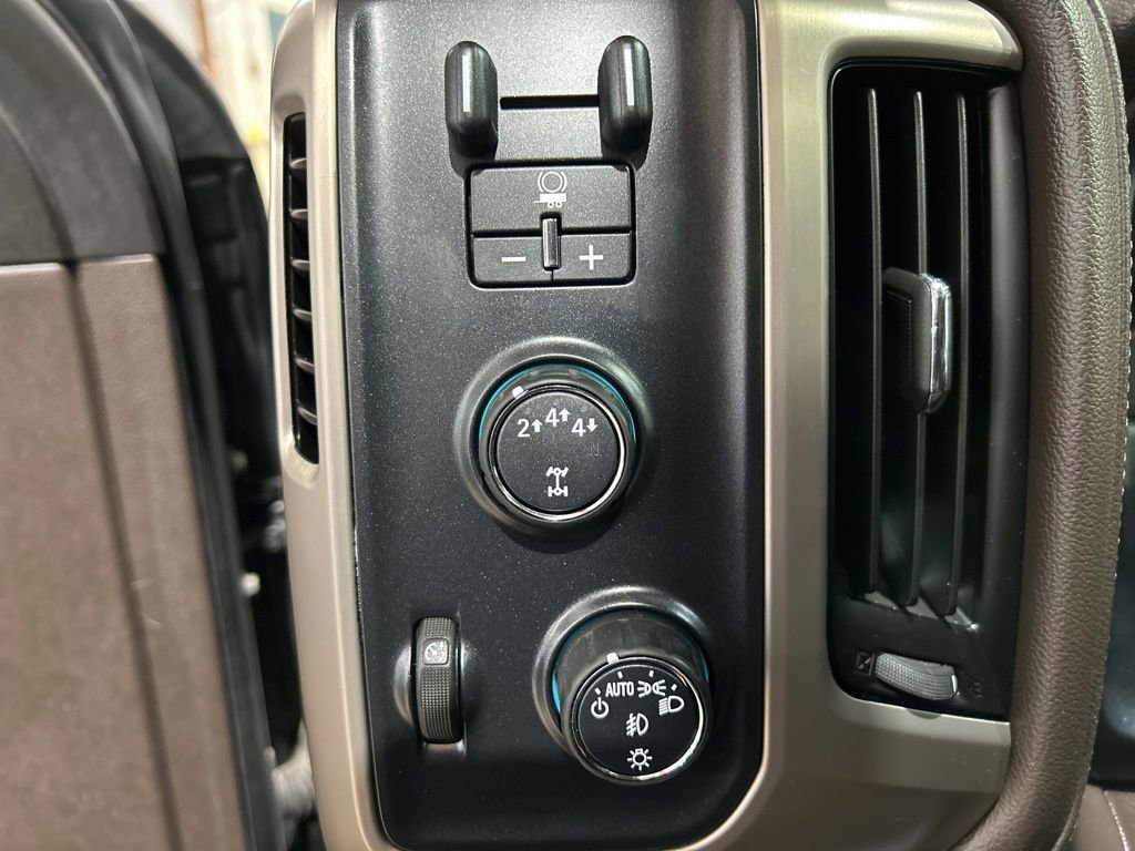 Used 2017 GMC Sierra 2500 Denali AWD/4WD image 20