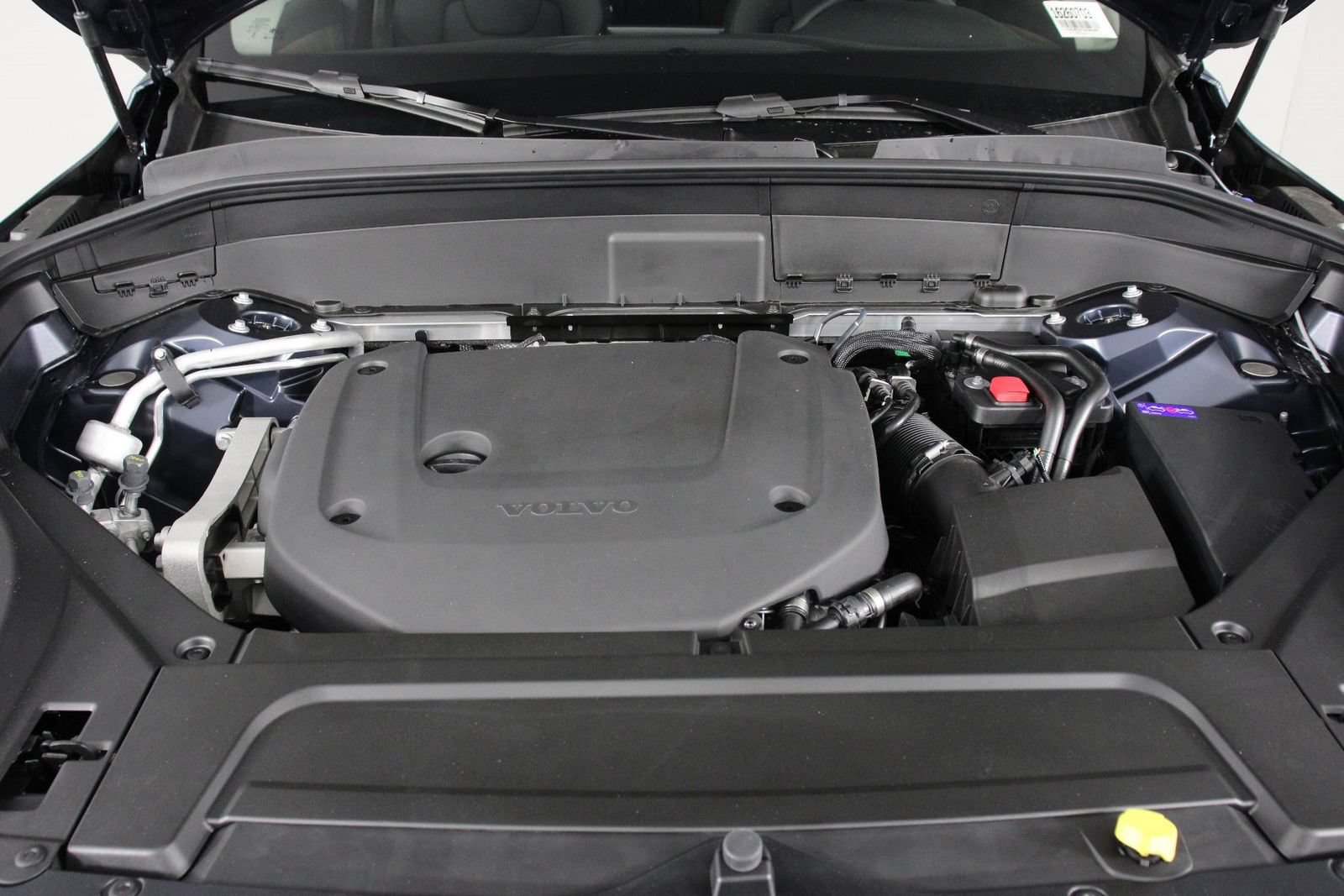 New 2026 Volvo XC90 B6 Plus AWD/4WD image 12