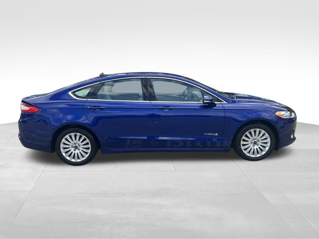 Used 2016 Ford Fusion SE w/ Equipment Group 502A image 7