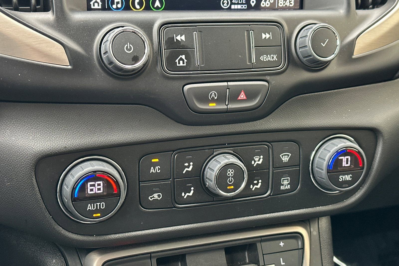 Certified 2024 GMC Terrain Denali w/ Denali Premium Package AWD/4WD image 28