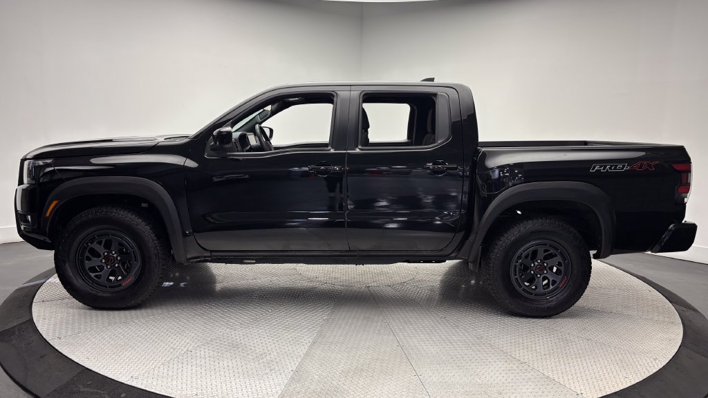 Used 2026 Nissan Frontier PRO-4X AWD/4WD image 4