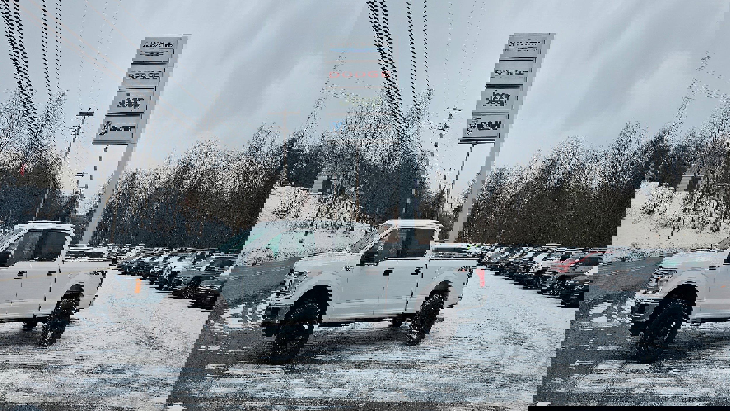 Used 2020 Ford F150 XLT image 1