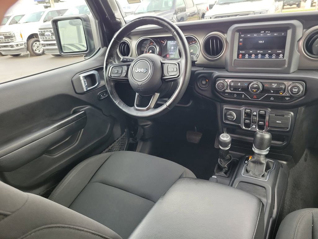 Used 2022 Jeep Wrangler Unlimited Sport AWD/4WD image 13