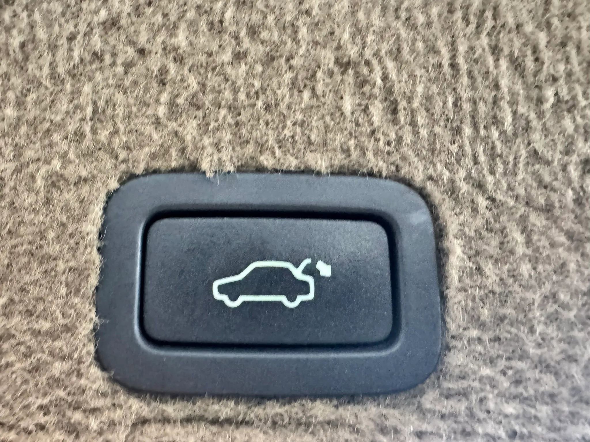 Used 2014 Volvo XC60 T6 AWD/4WD image 37