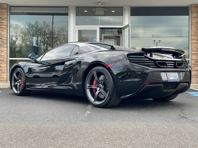 Used 2015 McLaren 650S Spider RWD image 9
