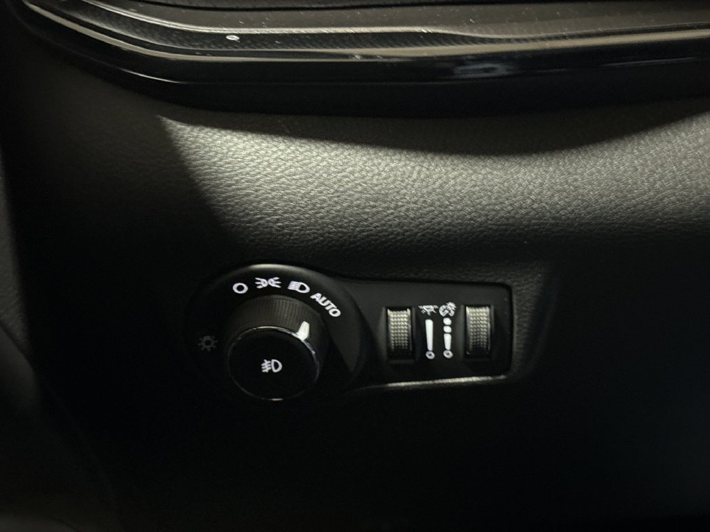 New 2026 Jeep Compass Limited AWD/4WD image 18