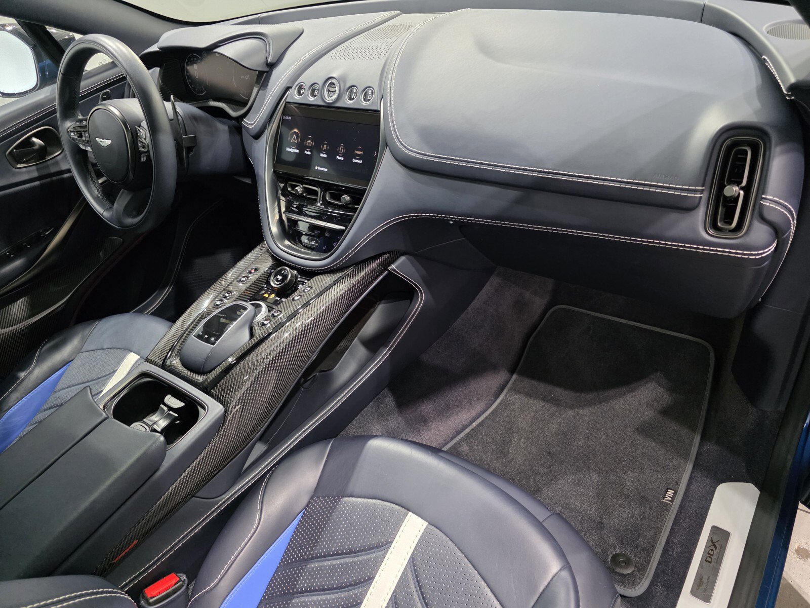 Used 2023 Aston Martin DBX 707 image 24