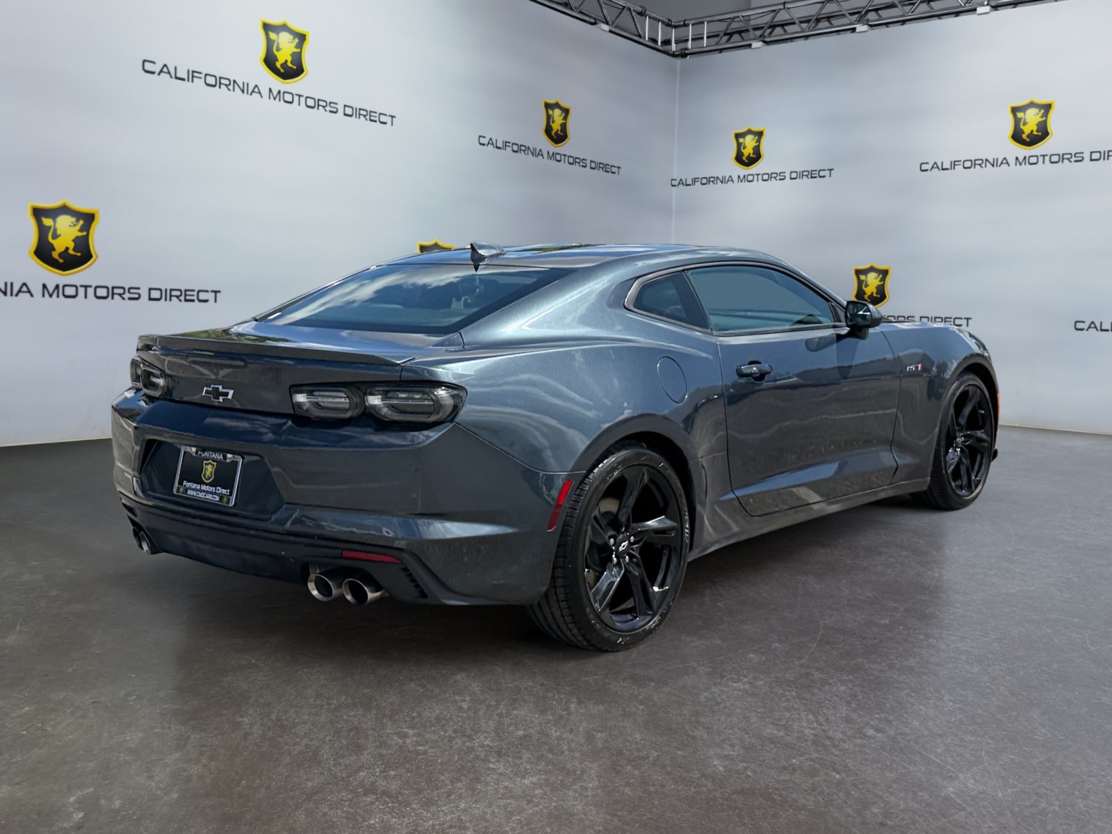 Used 2022 Chevrolet Camaro LT w/ RS Package RWD image 5